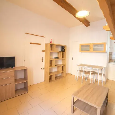 Cosy, Proche Du Et Du Centre Apartmán *